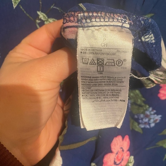 Old Navy dress mid length short  sleeve - Size S - Picture 3 of 4